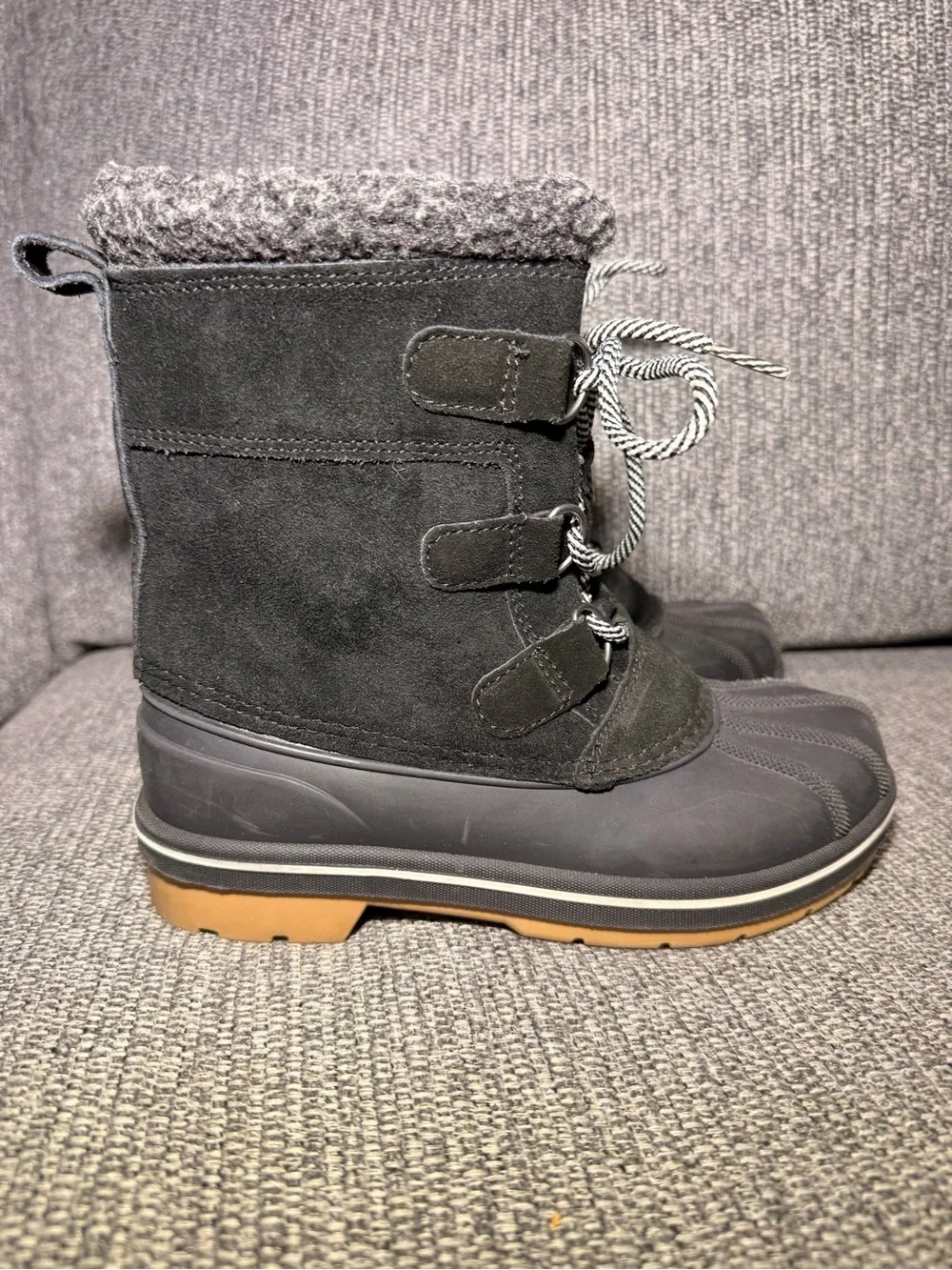 Cat & Jack Kids' Snow Winter Boots black size 2- NEW